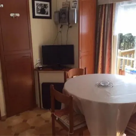 Accueillant Avec Jardin A *