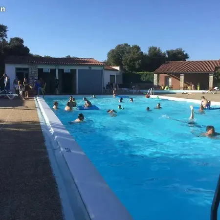 Holiday home Accueillant Avec Jardin A *